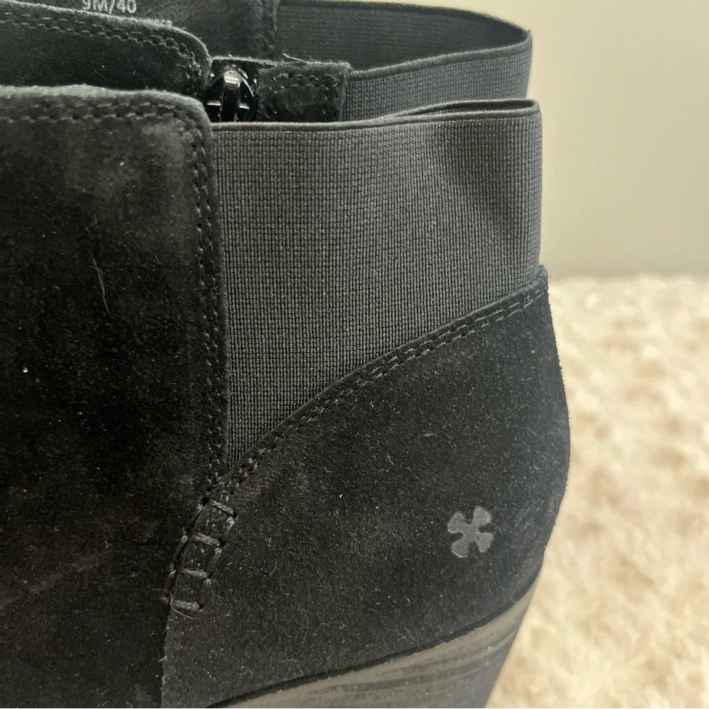 Lucky Brand Zorlina‎ black suede booties NEW 9
